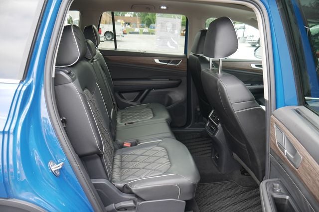 2025 Volkswagen Atlas 2.0T SEL Premium R-Line