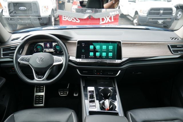 2025 Volkswagen Atlas 2.0T SEL Premium R-Line