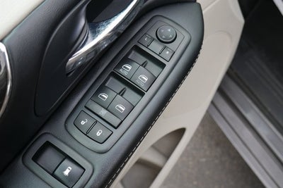 2015 Chrysler Town & Country Touring