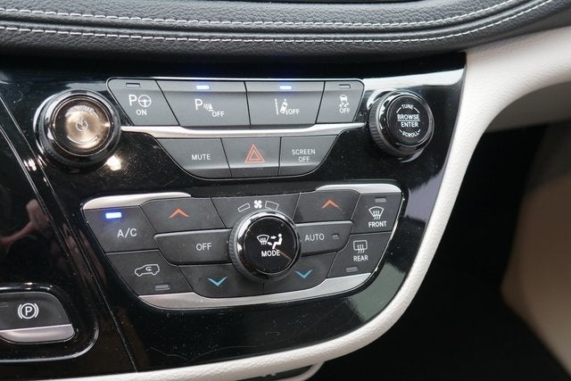 2021 Chrysler Pacifica Hybrid Touring L