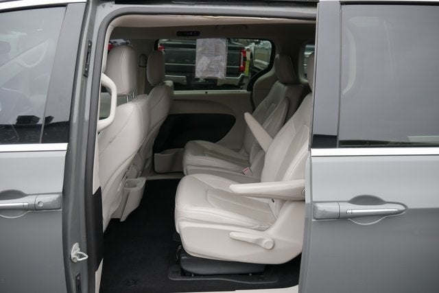 2021 Chrysler Pacifica Hybrid Touring L