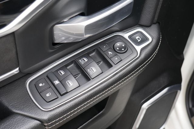 2020 RAM 3500 Laramie DRW