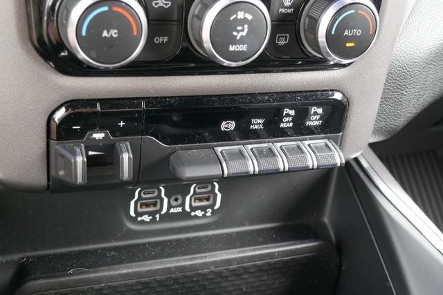 2020 RAM 3500 Laramie DRW