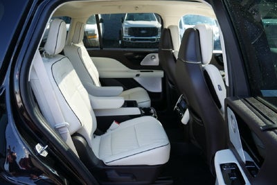 2023 Lincoln Aviator Black Label Premium