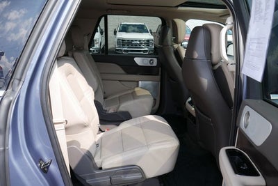 2022 Lincoln Navigator L Reserve