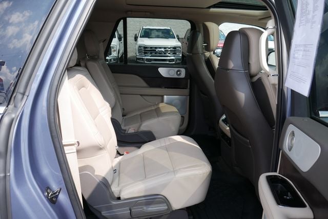 2022 Lincoln Navigator L Reserve
