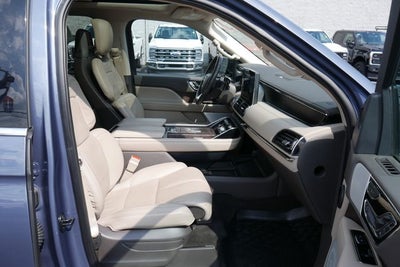2022 Lincoln Navigator L Reserve