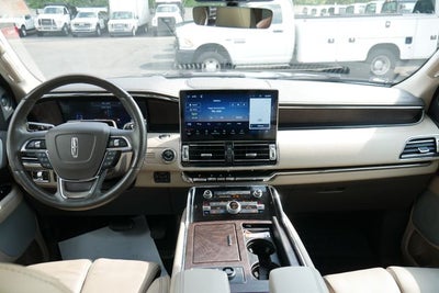 2022 Lincoln Navigator L Reserve