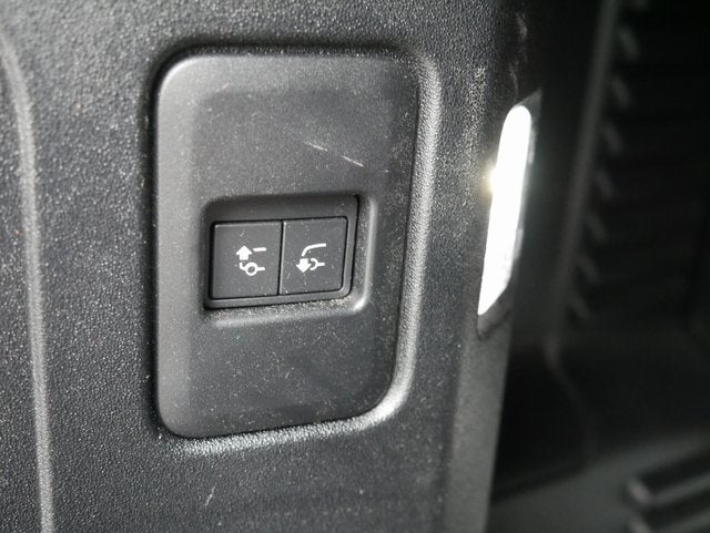 2023 Land Rover Defender 90 Carpathian Edition