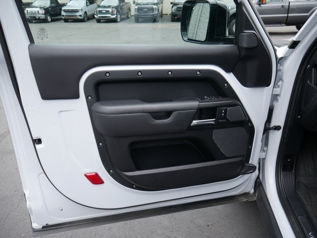 2023 Land Rover Defender 90 Carpathian Edition