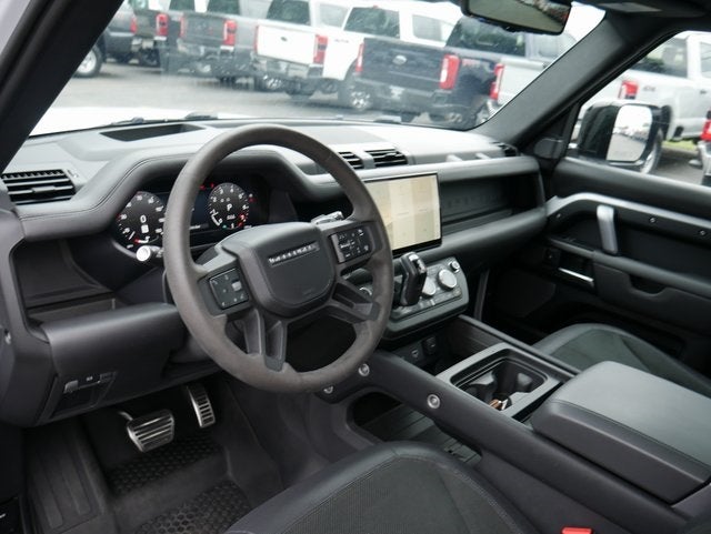 2023 Land Rover Defender 90 Carpathian Edition