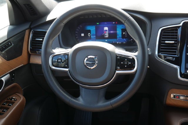 2024 Volvo XC90 B6 Plus Bright Theme