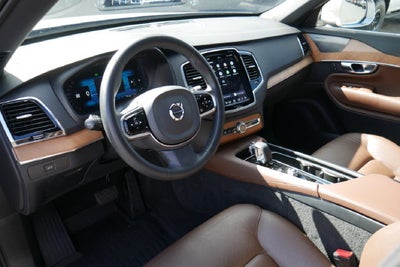 2024 Volvo XC90 B6 Plus Bright Theme