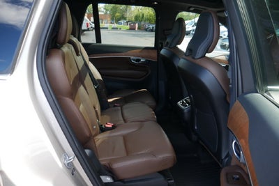 2024 Volvo XC90 B6 Plus Bright Theme