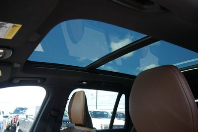 2024 Volvo XC90 B6 Plus Bright Theme