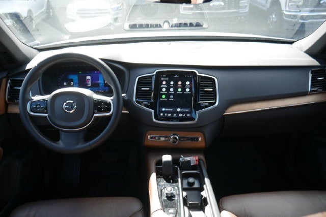 2024 Volvo XC90 B6 Plus Bright Theme